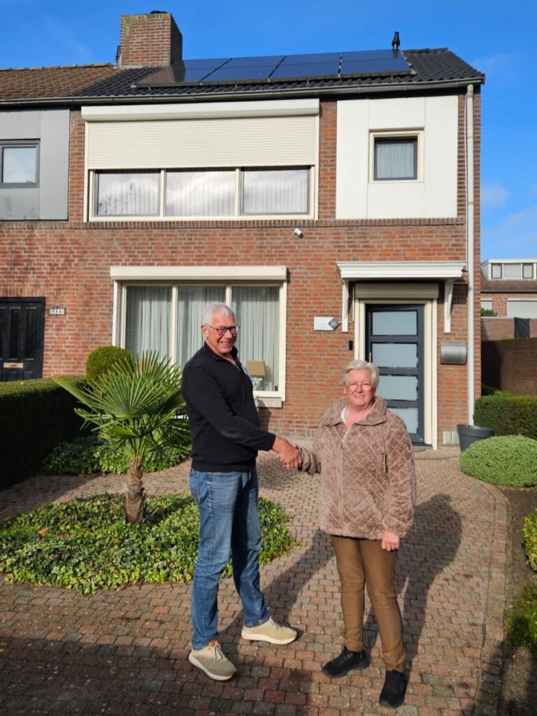 Bewoner-Lydie-met-energiecoach-1