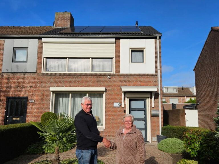 Bewoner-Lydie-met-energiecoach-2