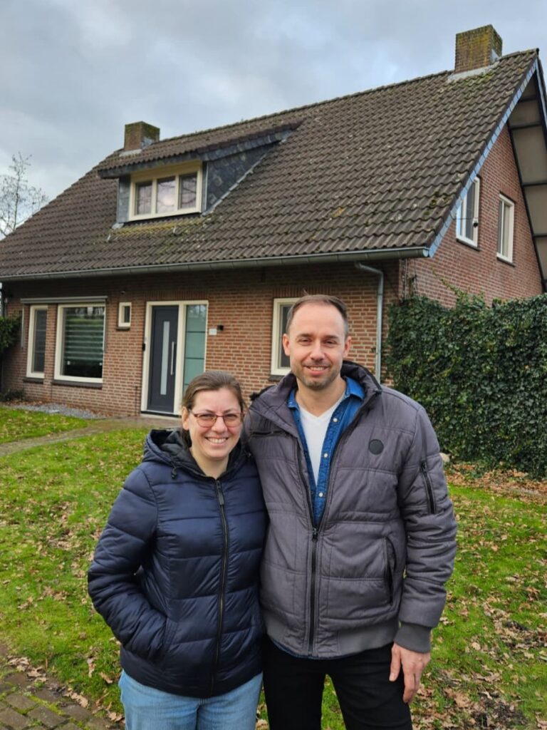 Bewoners-Sander-Marleen-voor-woning-2